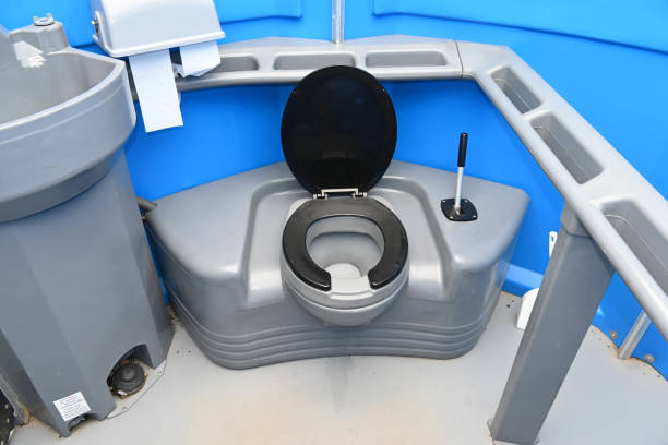 Best High-end porta potty rental  in Benavides, TX