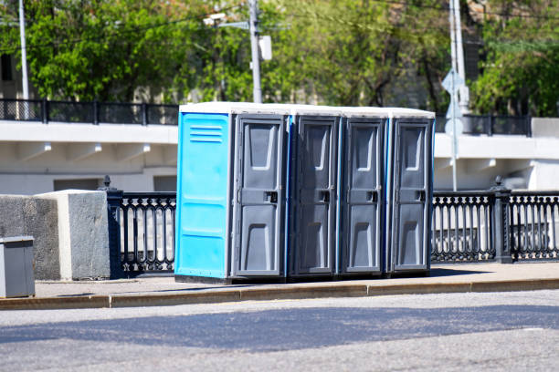 Best Porta potty delivery and setup  in Benavides, TX