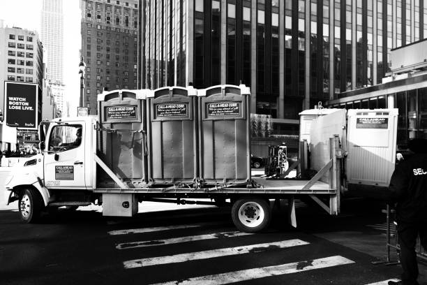 Portable Toilet Options We Offer in Benavides, TX